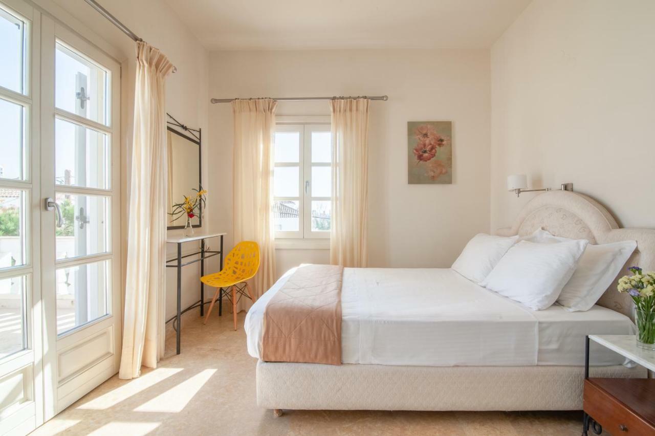 Mimoza Hotel Spétses Buitenkant foto