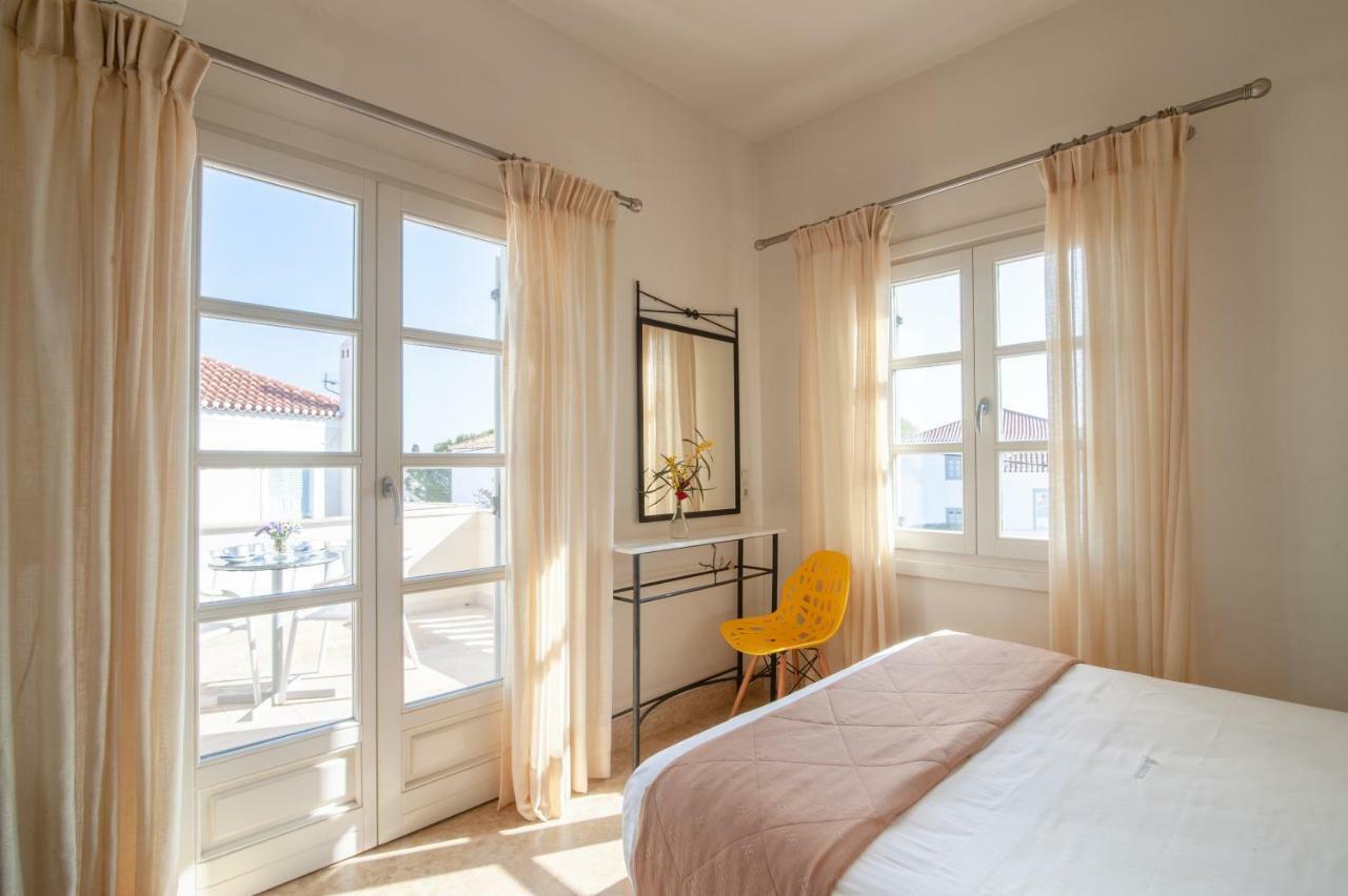 Mimoza Hotel Spétses Buitenkant foto