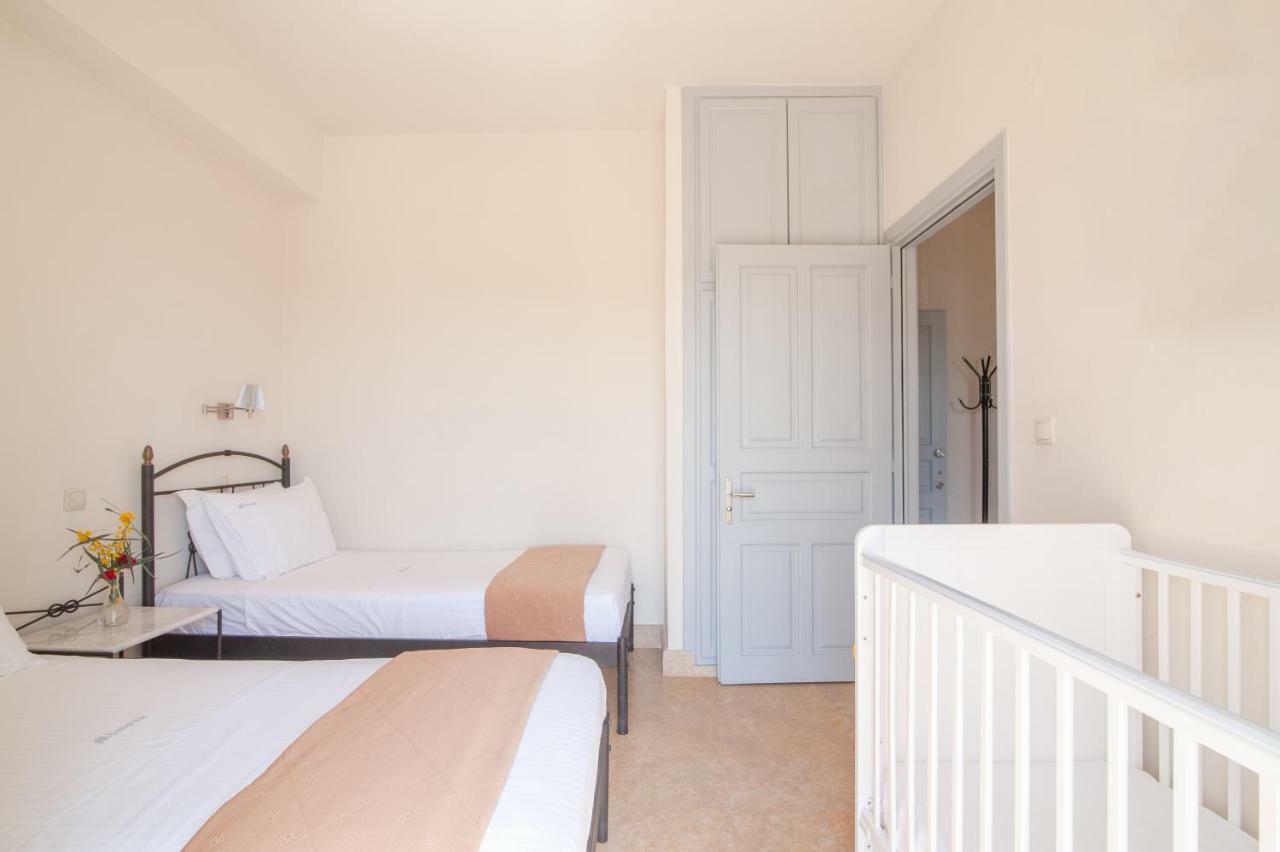 Mimoza Hotel Spétses Buitenkant foto