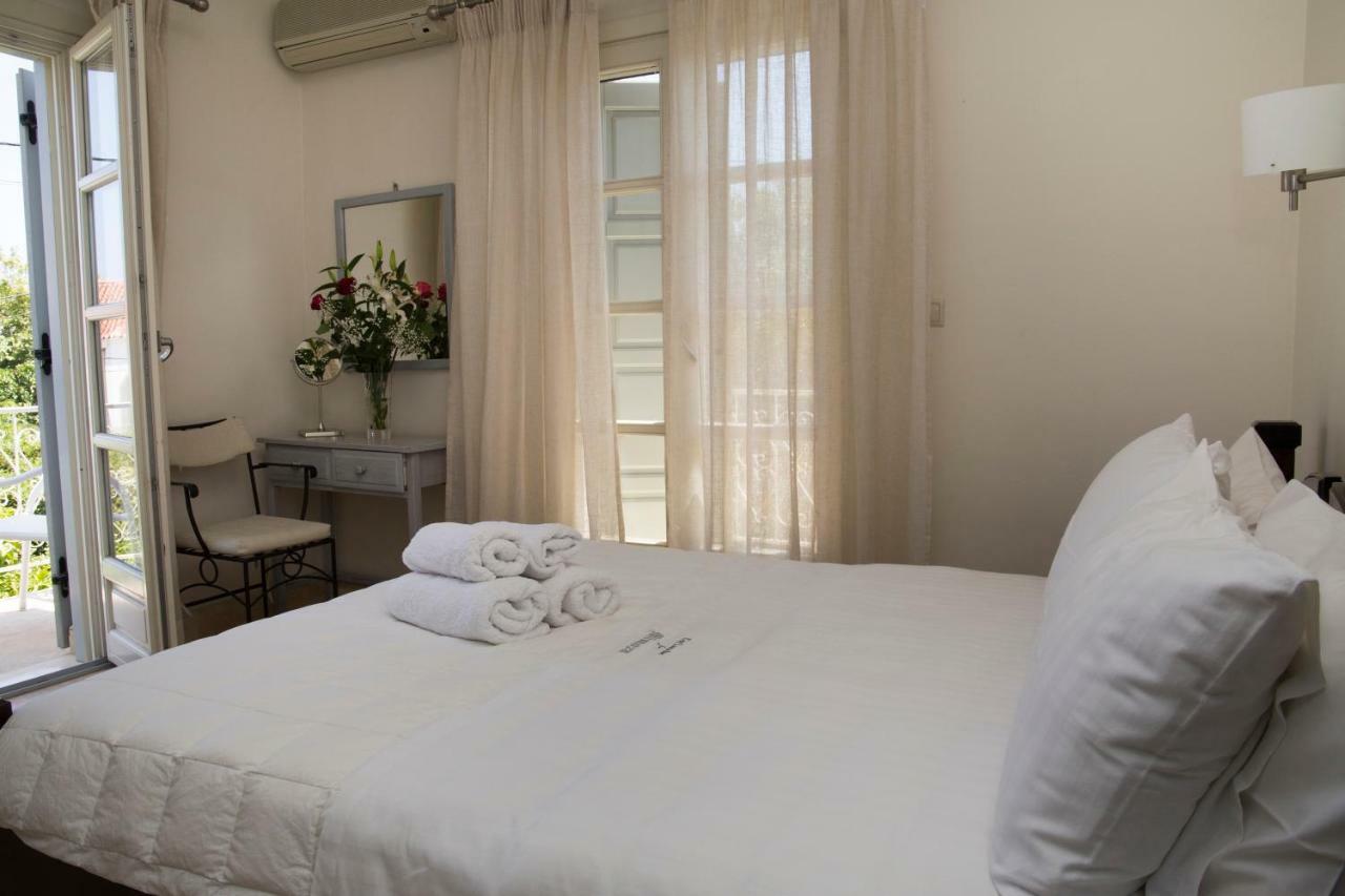 Mimoza Hotel Spétses Buitenkant foto